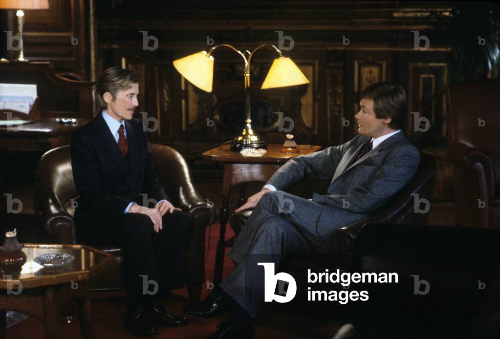 La Serie Televisee Allo Beatrice De Jacques Besnard Avec Nicole Courcel Et Simon Ward 1984 (photo)