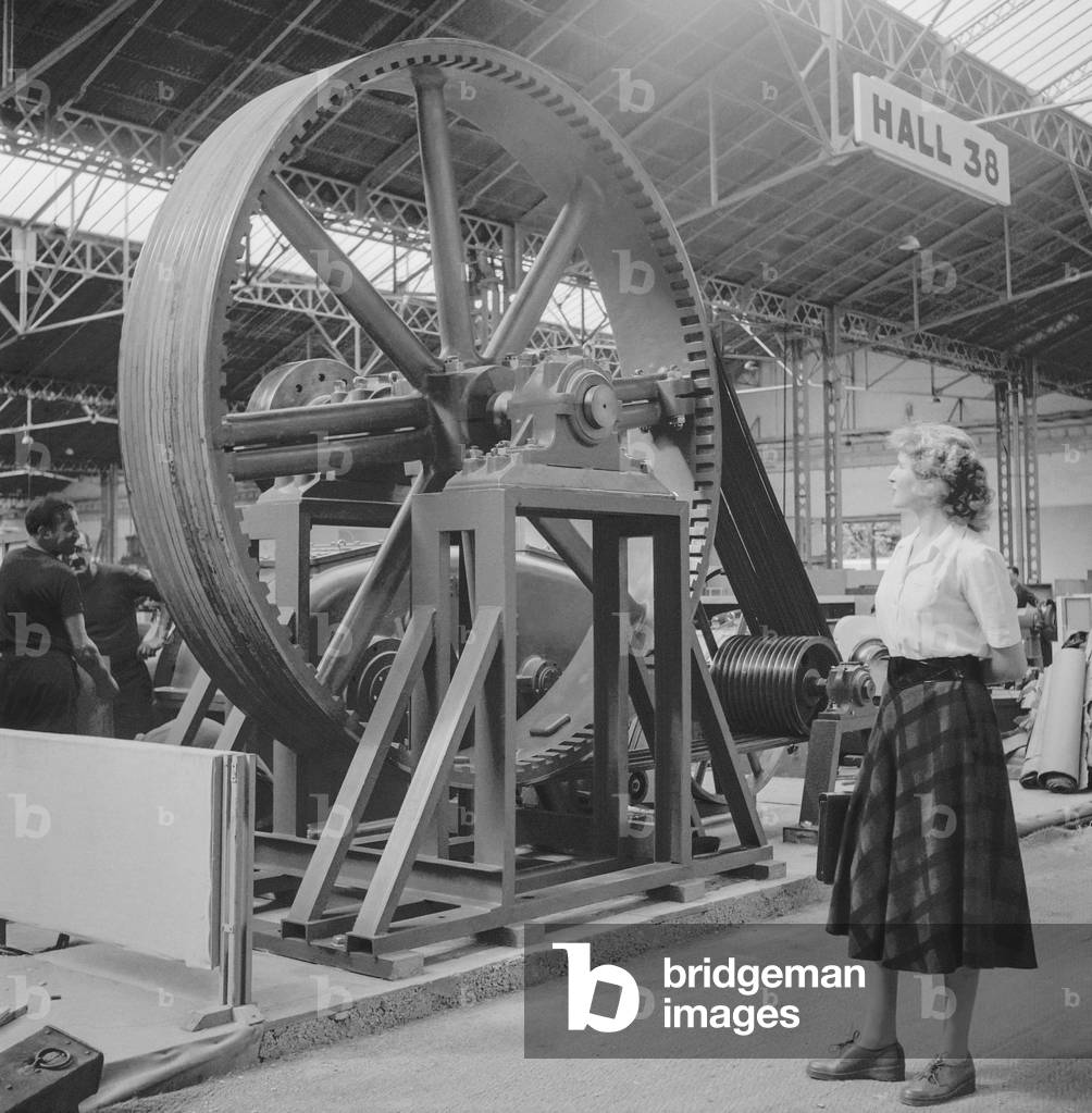 Machine exhibition in Paris, September 1, 1951 (b/w photo)