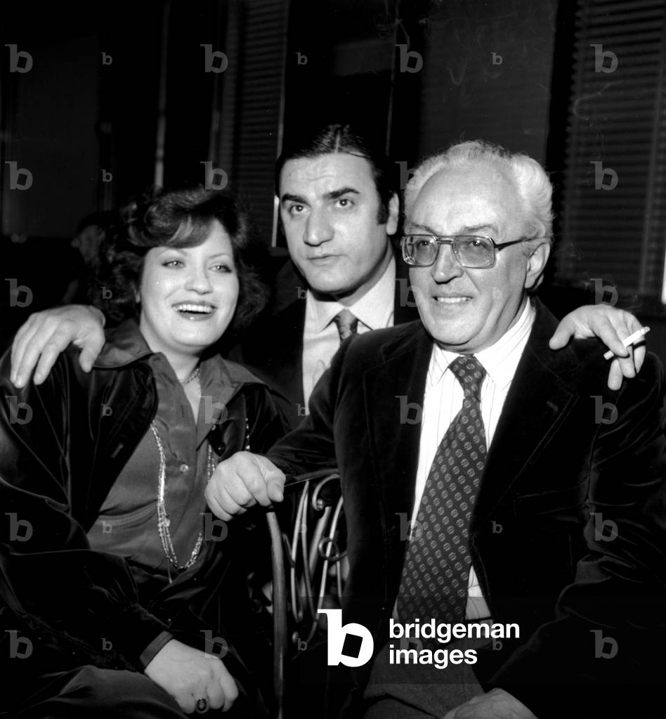 Andrea Ferreol, Aldo Maccione and Writer Piero Chiara in November 1974 (b/w photo)