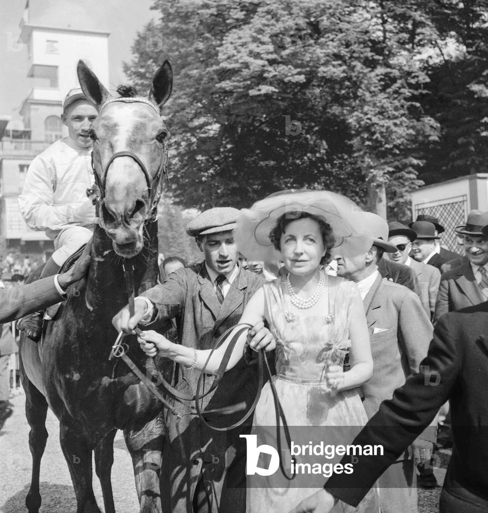 Jockey Club de Chantilly Award