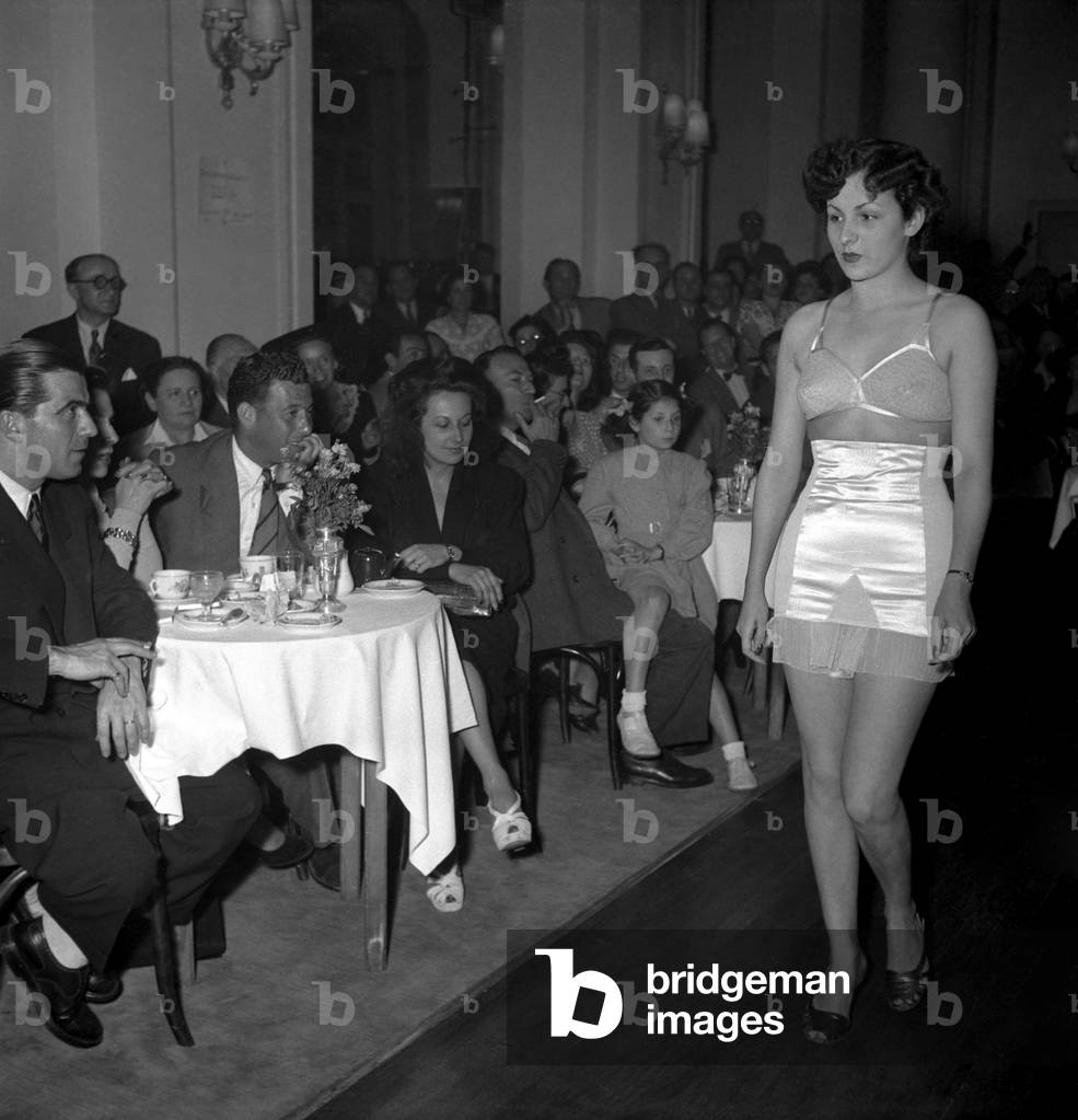 Election of 1948 Pin Up in Enghien, France, July 11, 1948 (b/w photo)