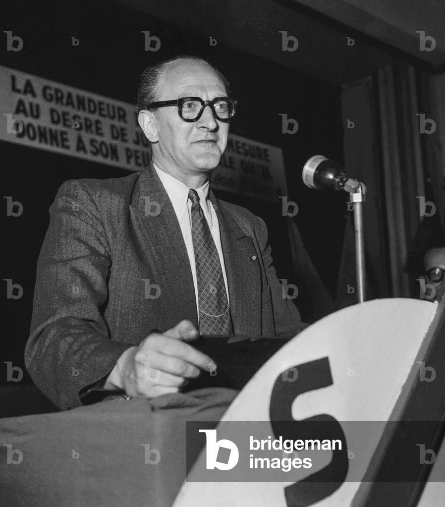 Meeting of French Socialist Party, Paris, July 10, 1950 : Guy Mollet (b/w photo)