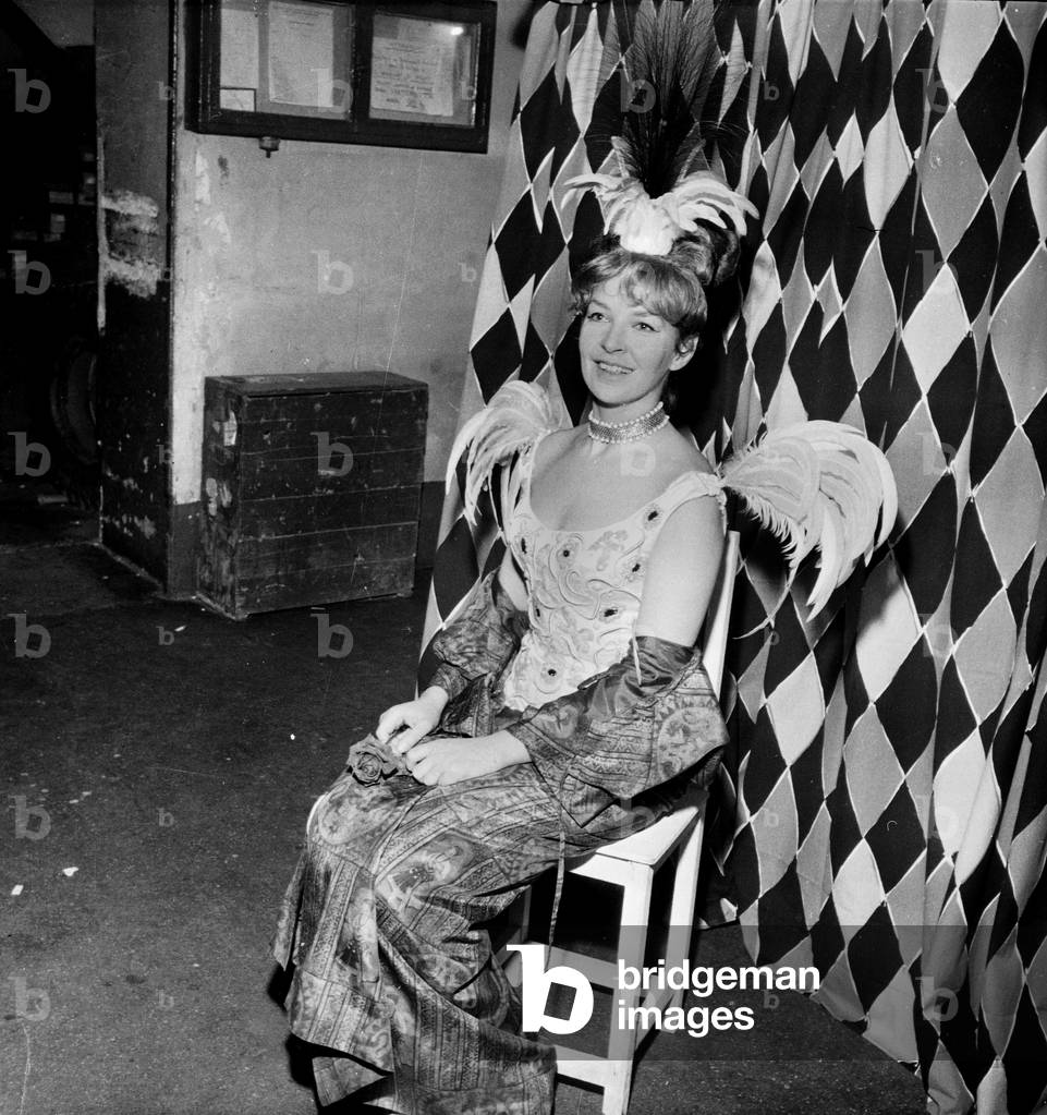 French Actress Odile Versois  at the Gala of Artists, Paris, 8 March, 1962 (photo)