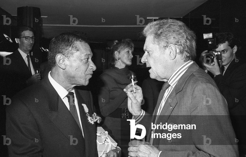French Singer Henri Salvador, chevalier of the Legion of Honour, and Pierre Delanoe, 4 October 1988 (photo)
