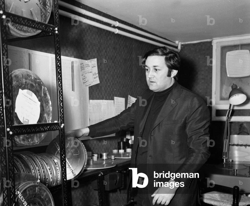 Director Jean-Gabriel Albicocco in the cutting room, 11 January 1969 (photo)