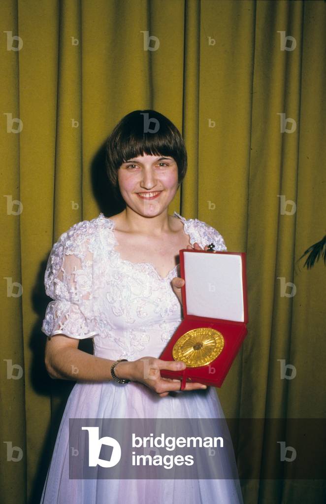 Martine Kempf winner of a prize for her invention the Katalavox (computer with vocal command), 14 November 1985 (photo)