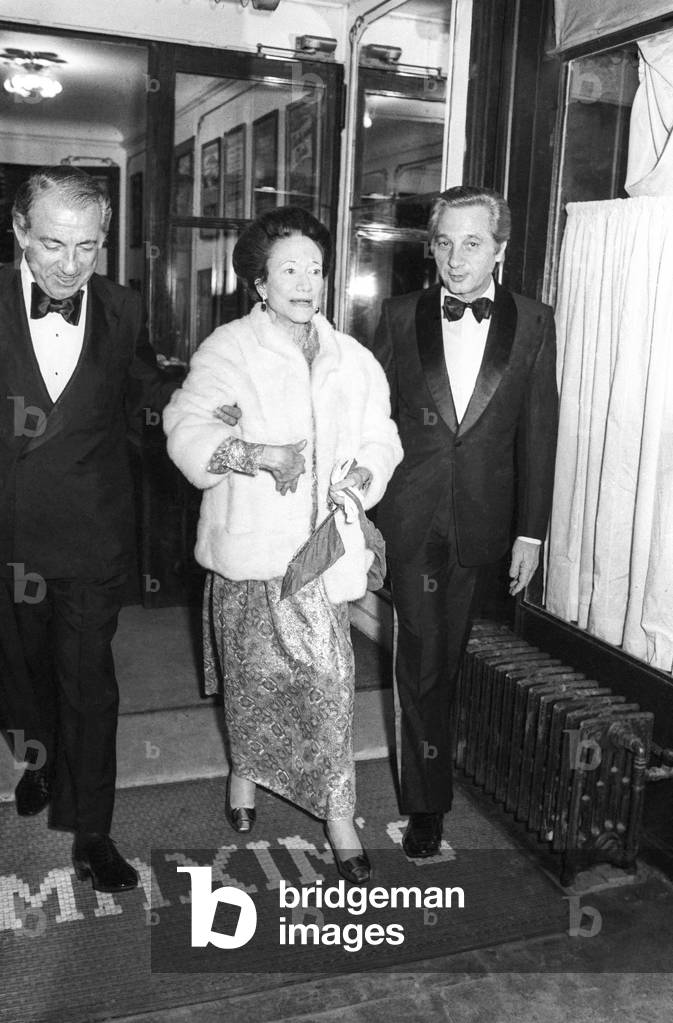 The Duchess of Windsor (Wallis Simpson) leaving Maxim's restaurant in Paris, February 1st, 1974 (b/w photo)