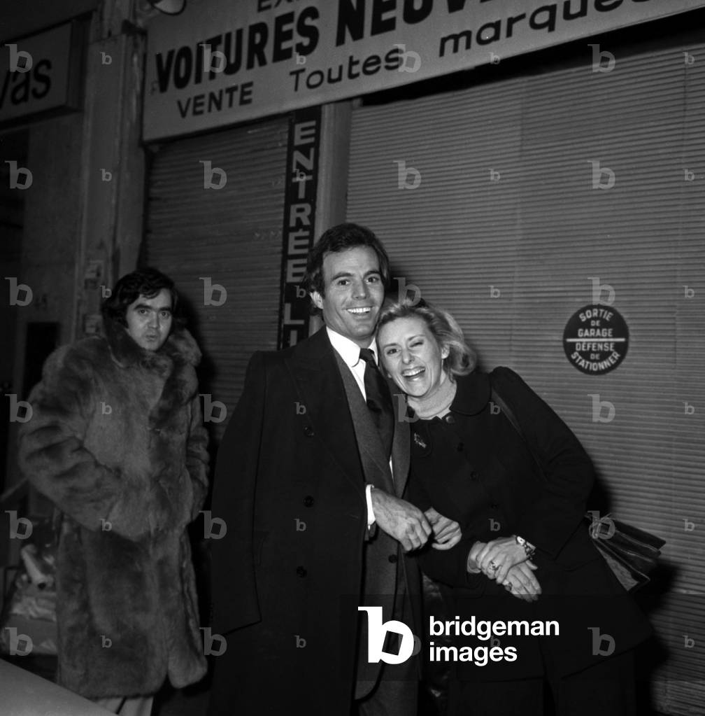 Julio Iglesias arriving for Anniversary of JeanSablon (40 years of songs), 18 January 1973 (photo)