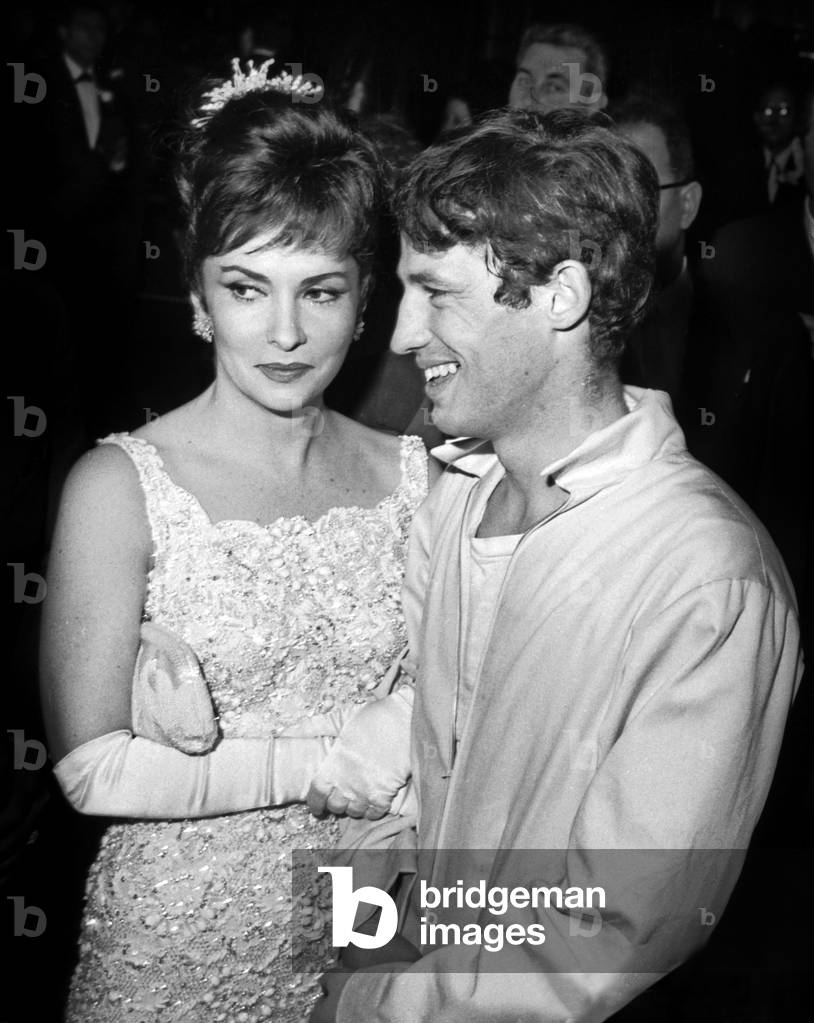 Gina Lollobrigida and Jean-Paul Belmondo at the Gala of the Artists, Paris, 8 March 1963 (photo)