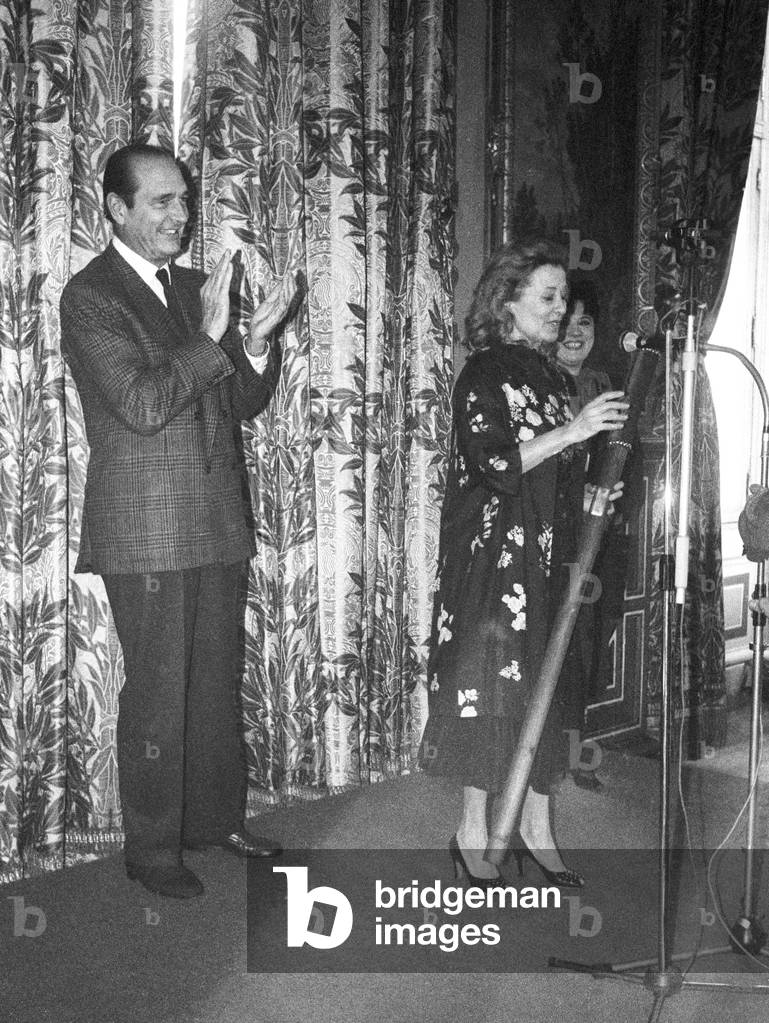 Claude Winter receiving a prize (