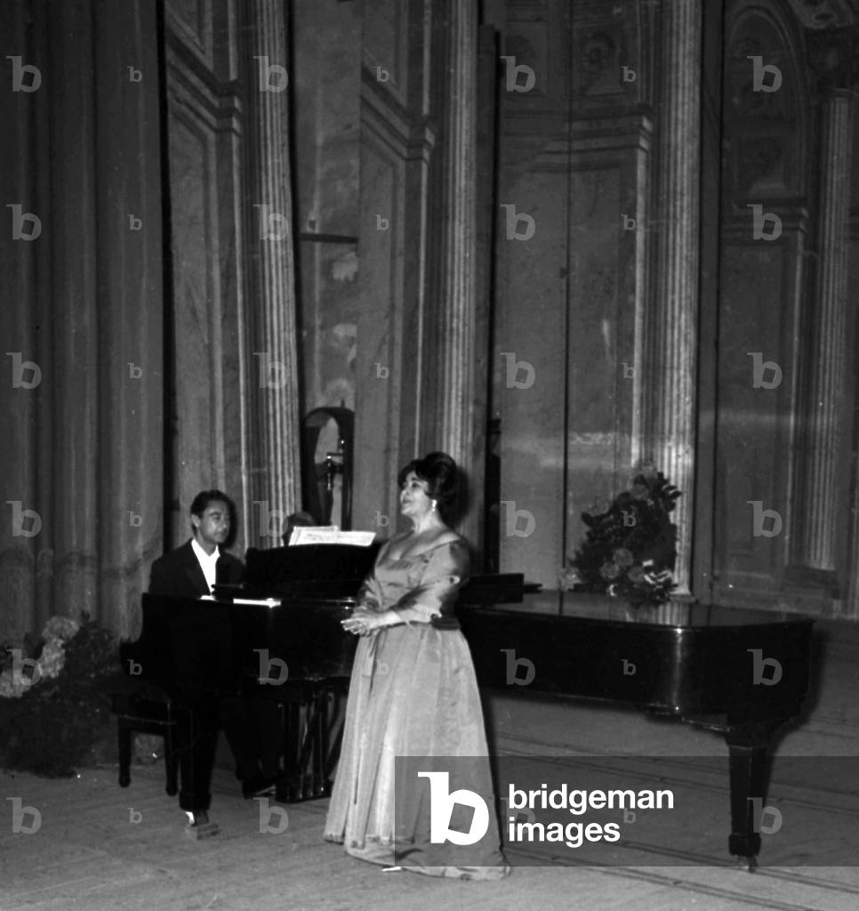 Victoria de Los Angeles, 18  May 1967 (photo)