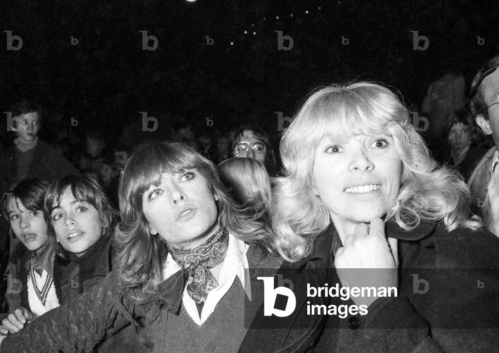 Anthony Delon, Nathalie Delon, Mireille Darc at the show 'Bertrand du Guesclin' in paris, November 16, 1976 (b/w photo)