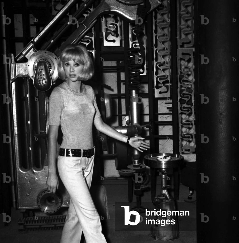 Mireille Darc in Miniland, Paris, 7 March 1967 (photo)