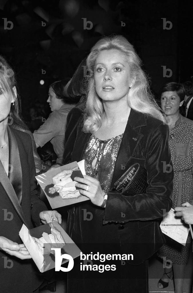 Catherine Deneuve (b/w photo)