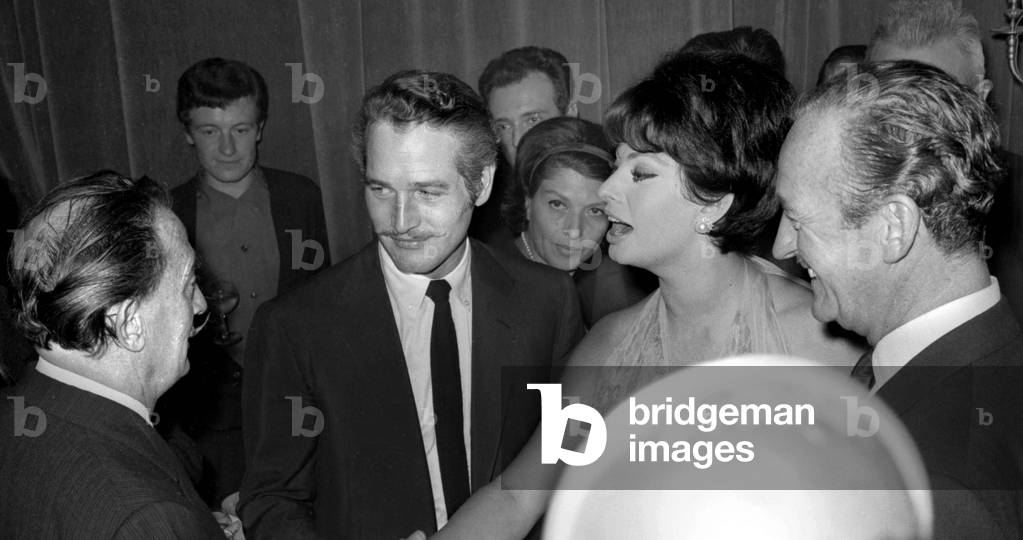 Salvador Dali, Paul Newman, Sophia Loren, David Niven during a cocktail on the set of the film 