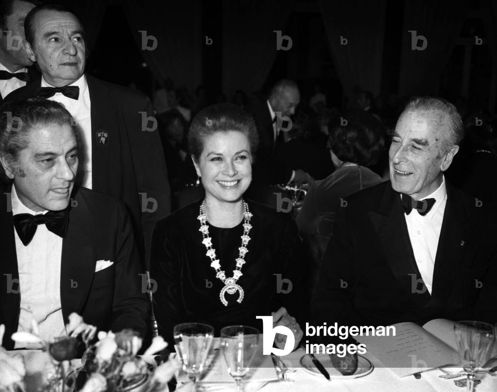 Princess Grace of Monaco (with a Naja) and Lord Louis Mountbatten,Midem in Cannes, 23 January 1973 (photo)