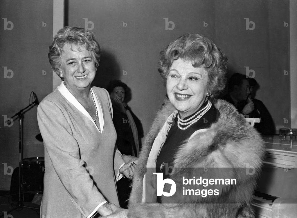 Jacqueline Maillan congratulated by Edwige Feuillere, Theatre de la Michodiere, Paris after performing the play 