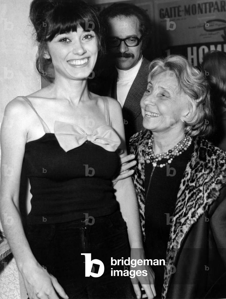 Madeleine Renaud congratulating Marie Helene Breillat at the Premiere of  