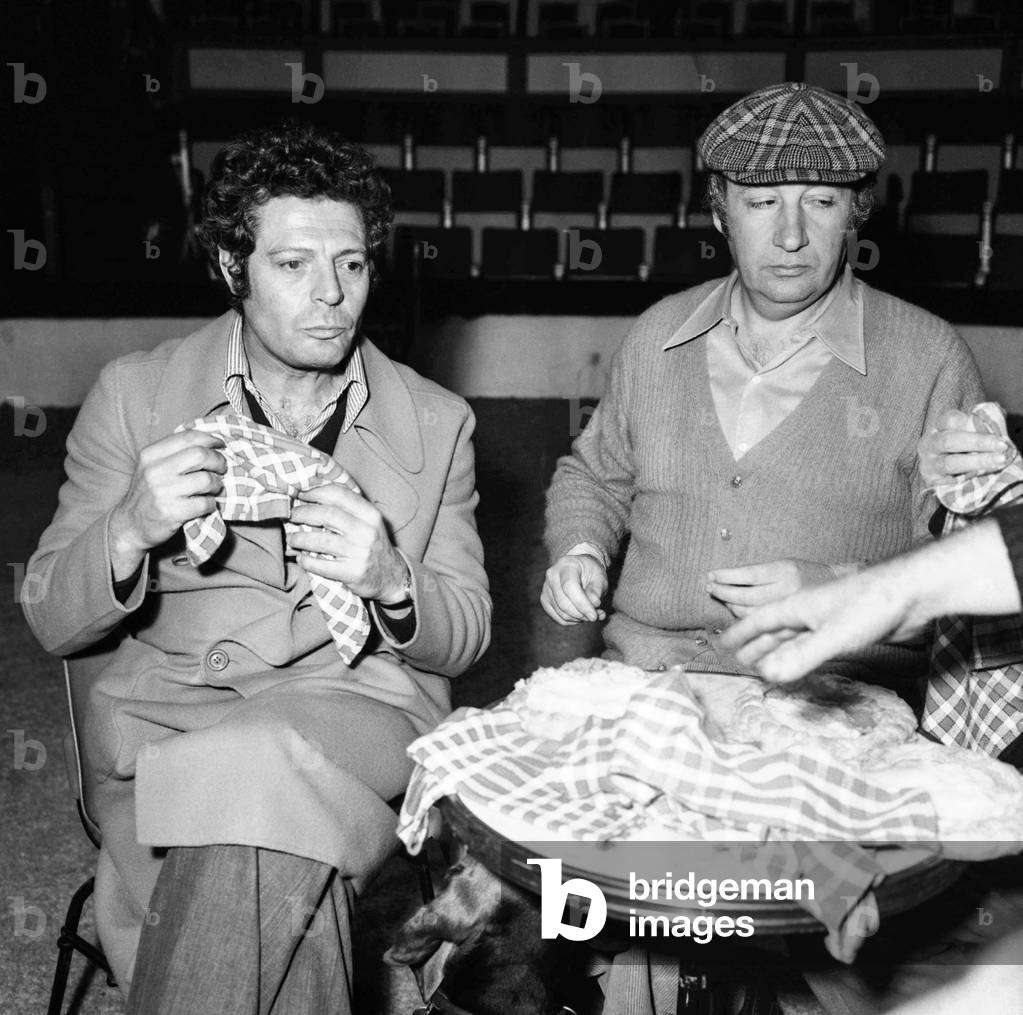 Rehearsal of gala of artists in Paris on april 26, 1973 : Marcello Mastroianni, Philippe Noiret (b/w photo)