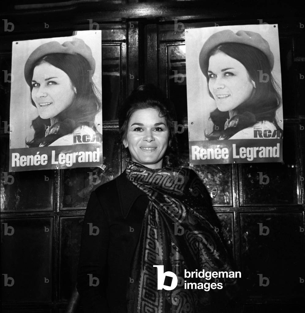 Singer Renee Legrand celebrating release of her disc, 20 November 1969 (photo)