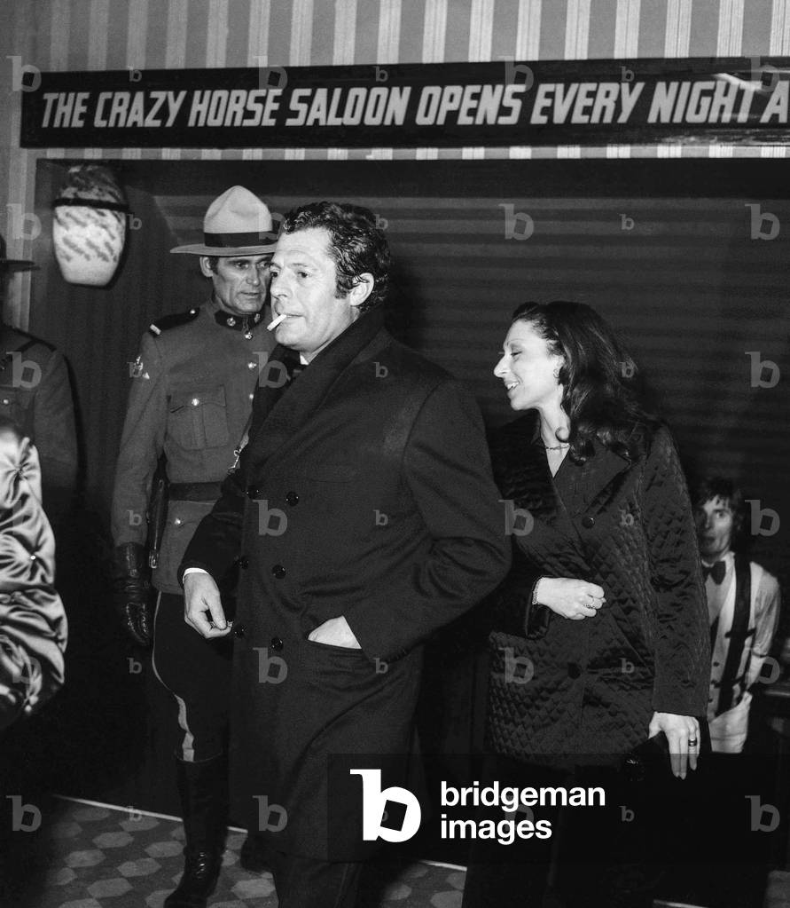 Marcello Mastroianni leaving the Crazy Horse, Paris, November 24, 1972 (b/w photo)