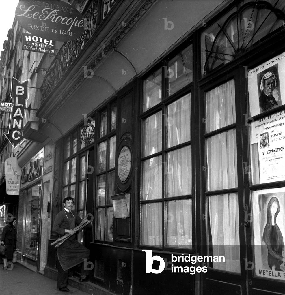 Le Procope Restaurant, Paris, 1962 (photo)