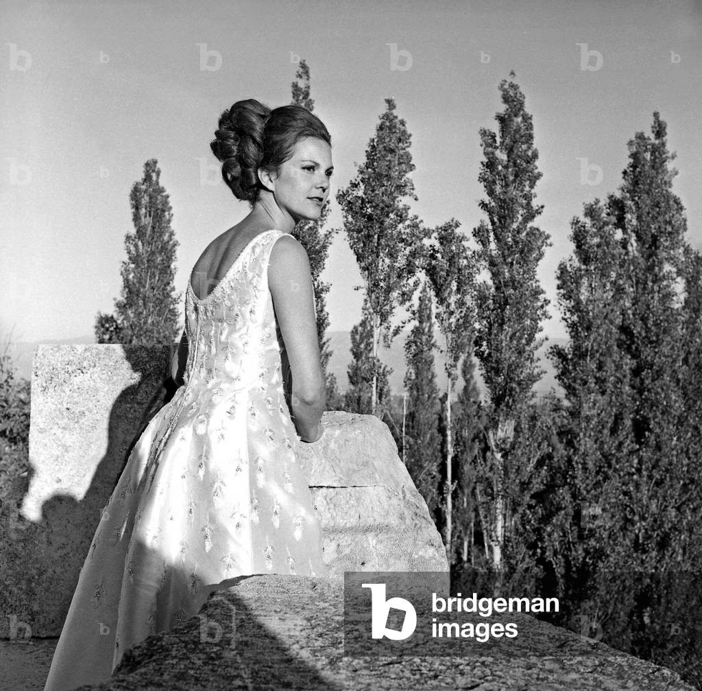 Princess Maria Pia of Yugoslavia in Baalbesk for a Charity Ball in Beirut, Lebanon, 5 July 1964  (photo)