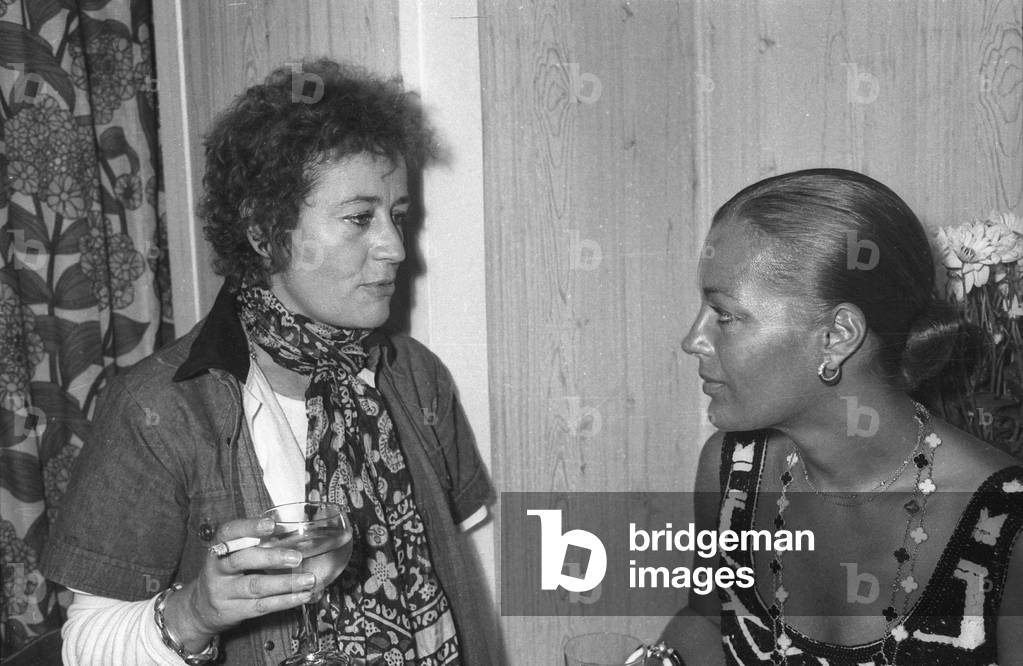 Annie Girardot and Romy Schneider