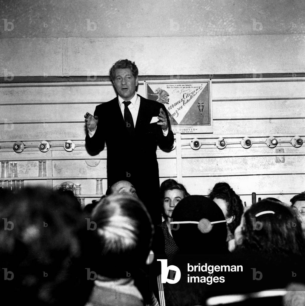 Jean Gabin during conference at the association 