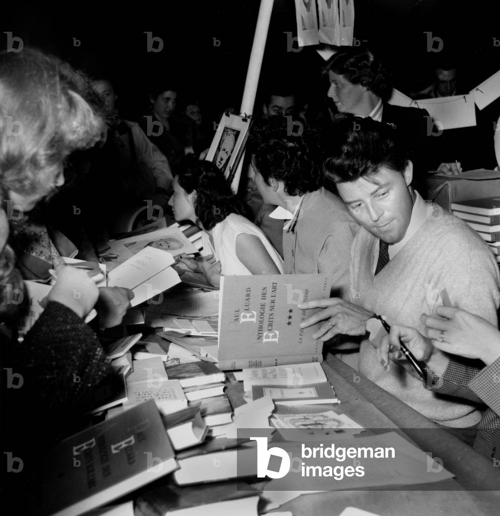 Gerard Philippe at the sale of the National Writers' Committee, Paris, 1954 (b/w photo)