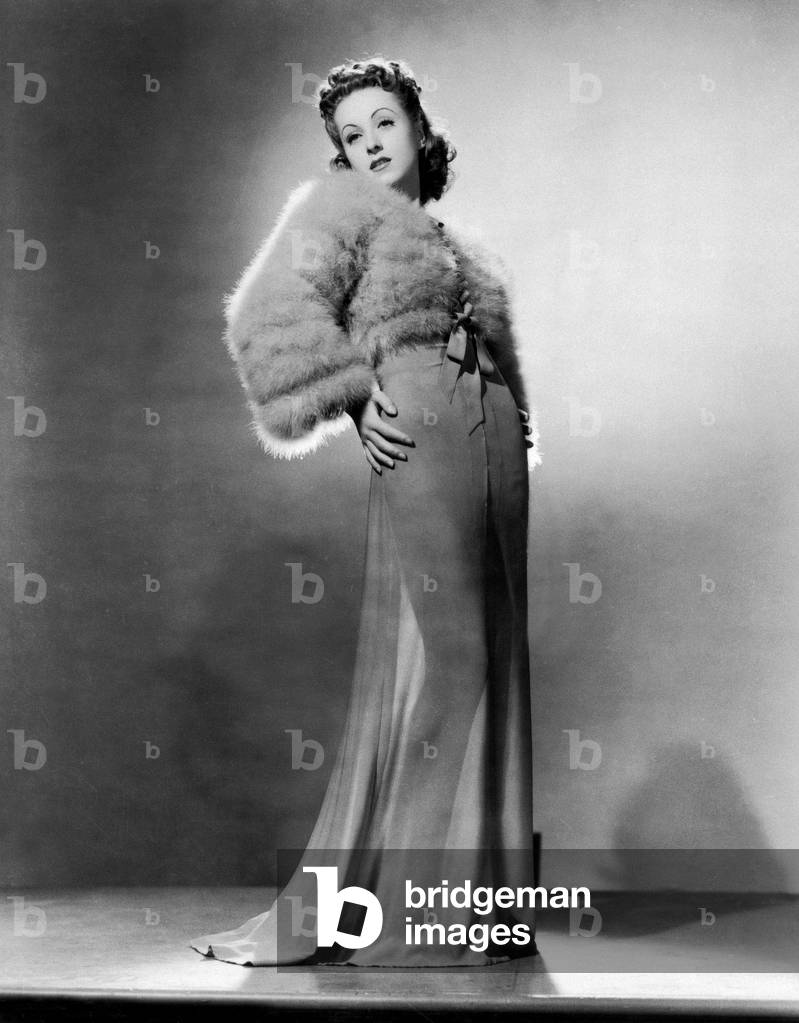 Danielle Darrieux in 1938 (photo)