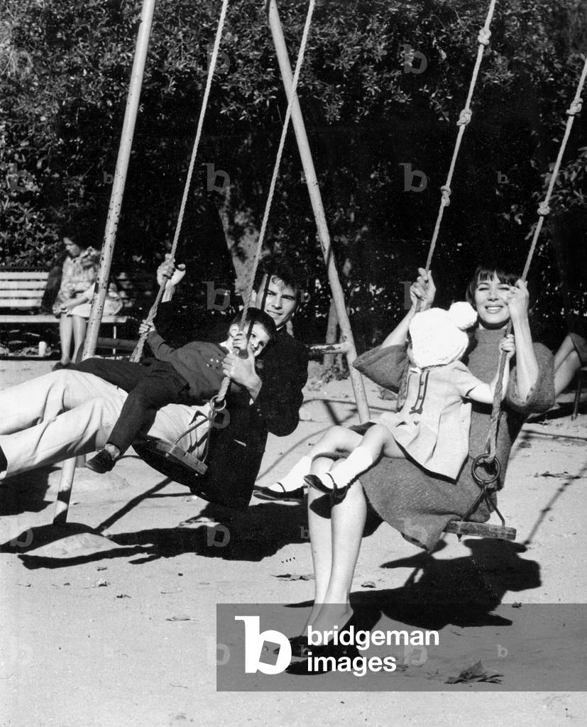 Horst Buchholz with Myriam Bru and their children, 1965 (photo)