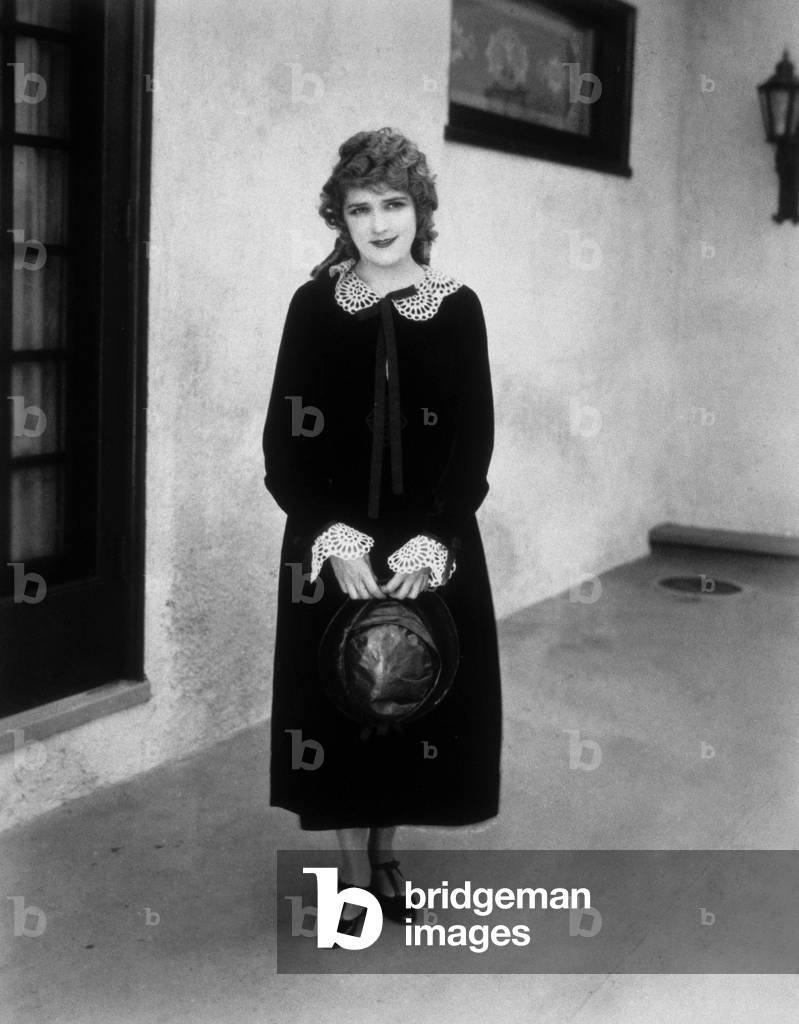 Actress Mary Pickford in 1917 (photo)