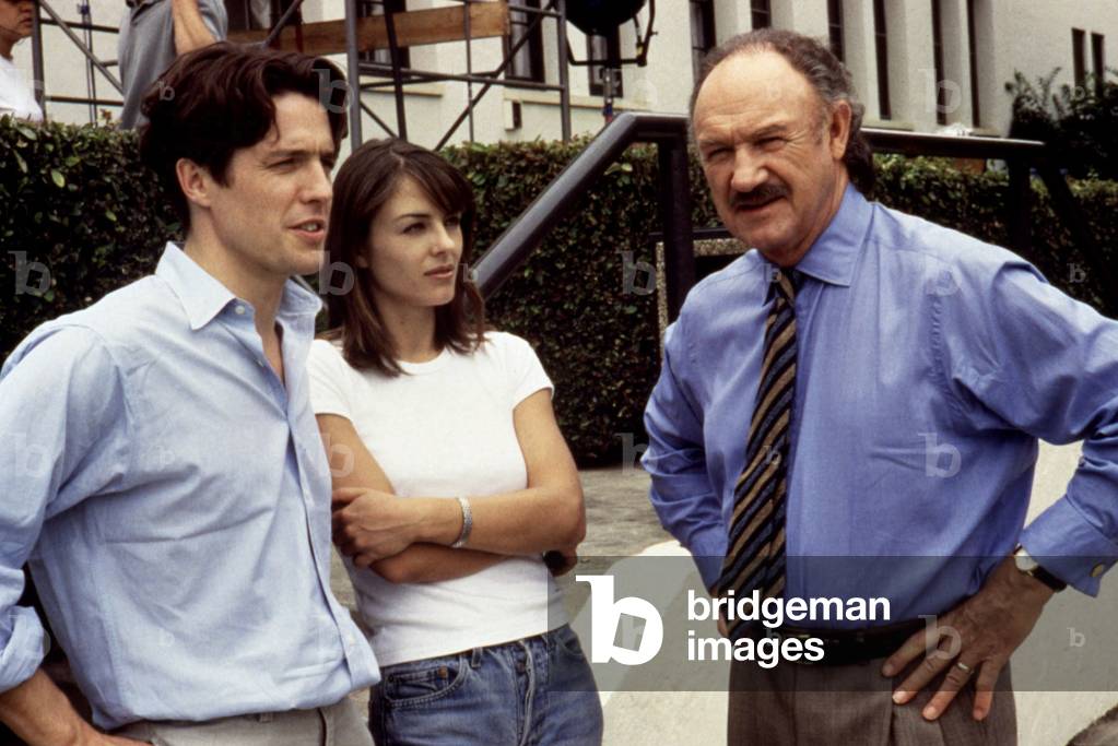 Hugh Grant, Elizabeth Hurley and Gene Hackman on set of Extreme measures, 1996 (photo)