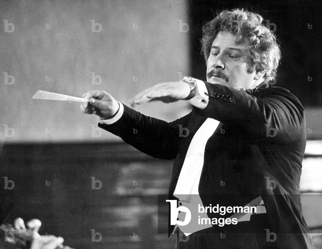 Hot Millions, Peter Ustinov, 1968 (film still)