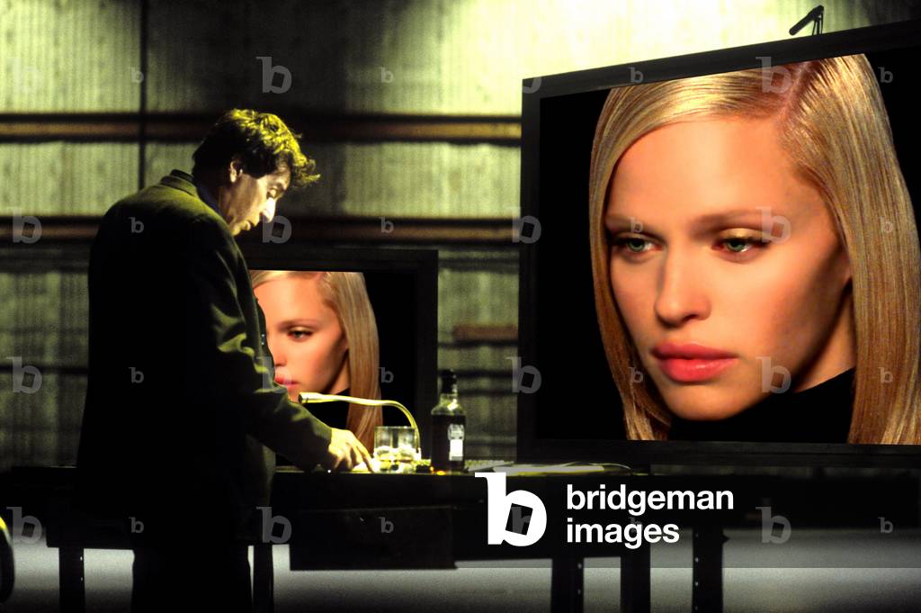 SIMONE, 2001 (film still)