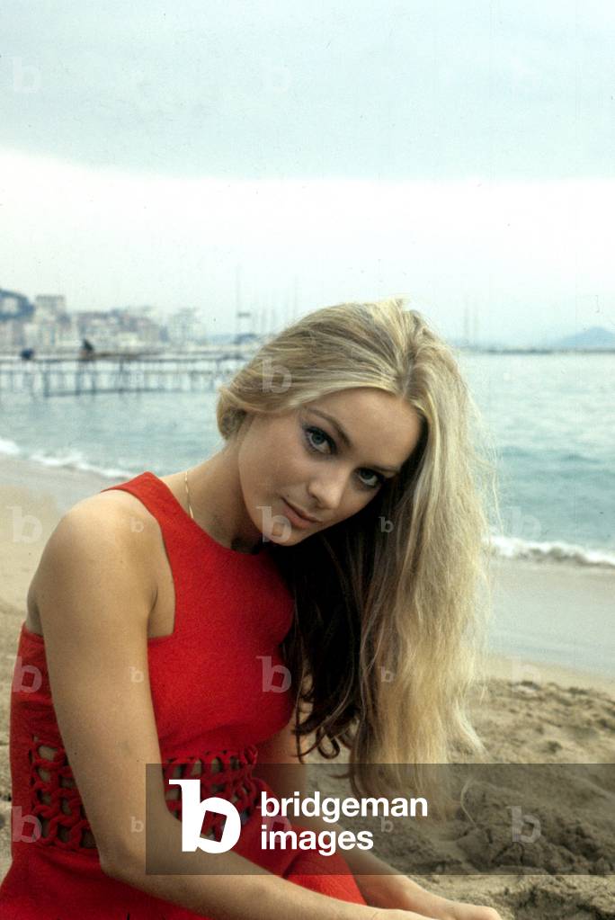 Genevieve Grad, French Actress, in 1968 (photo)