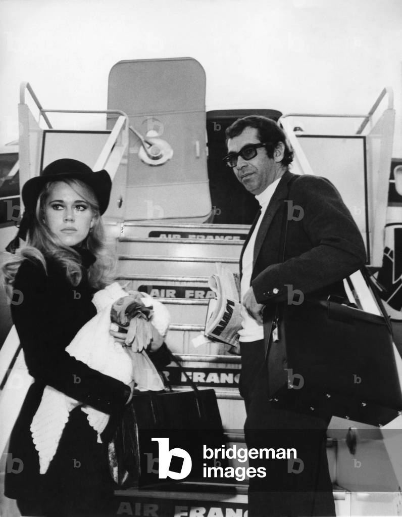 Jane Fonda, Roger Vadim and Vanessa in 1968 (b/w photo)