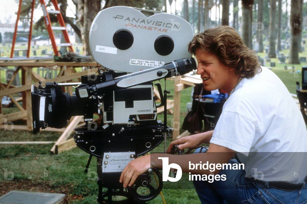 Stephen Hopkins on the set of Predator 2, 1990 (photo)