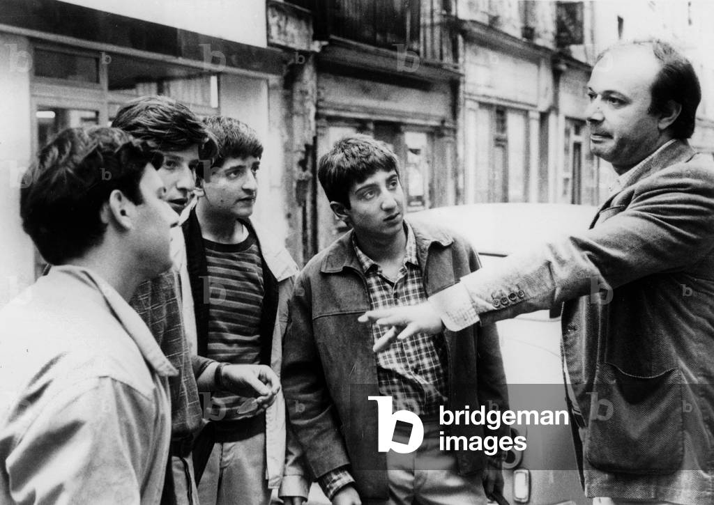 Claude Berri on set of film The First Time in Paris 1976 (photo)