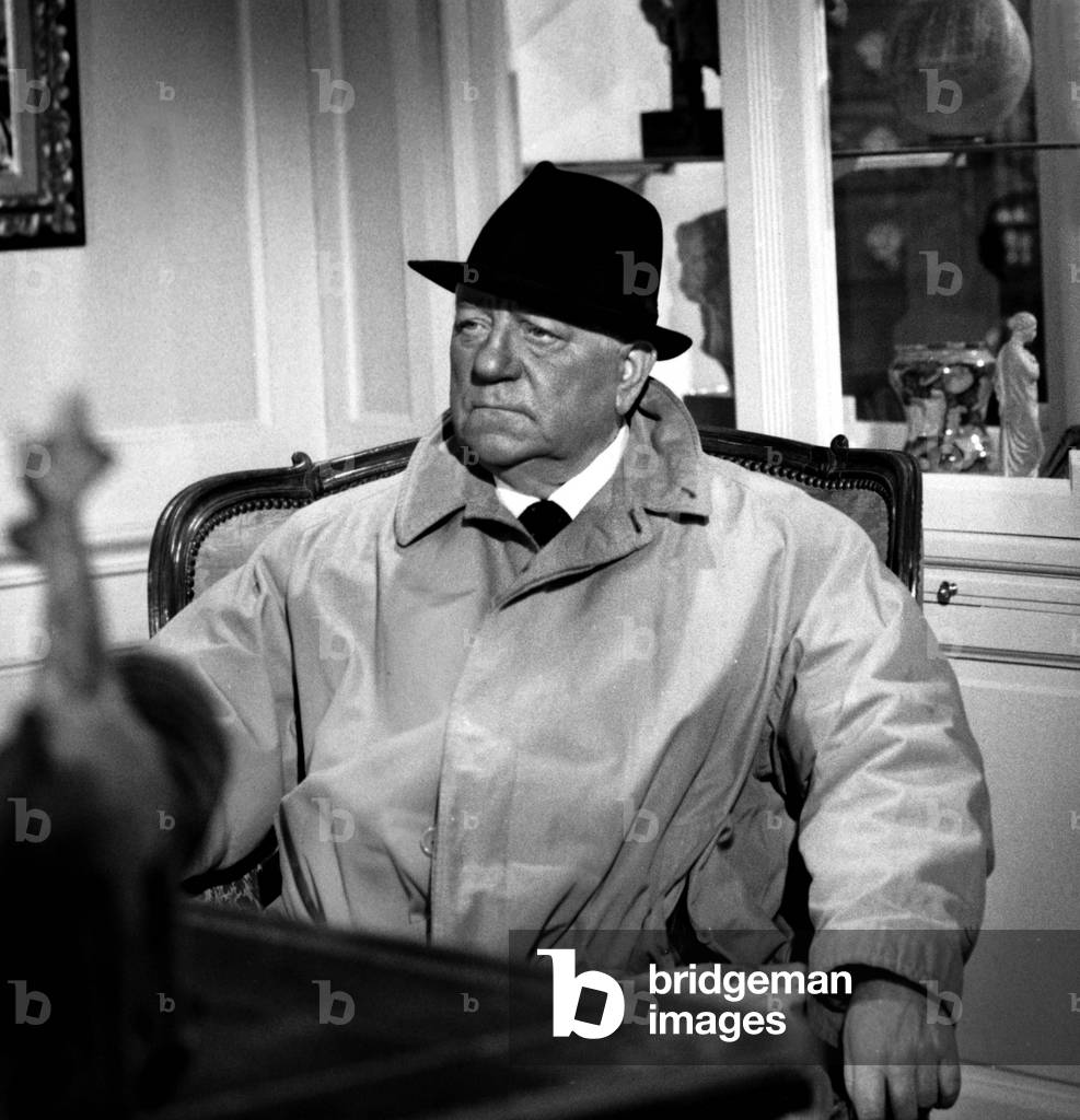 Jean Gabin on set of The Upper Hand, 1965 (photo)