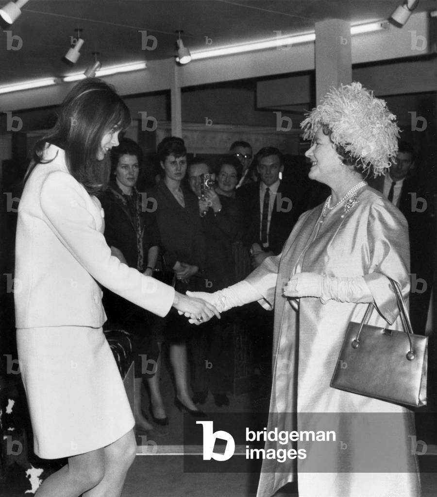 La Reine Mere Elizabeth et Jean Shrimpton