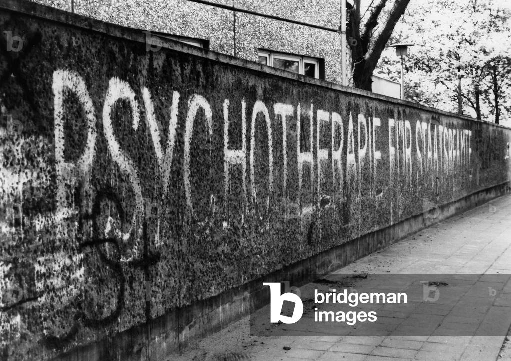 Graffiti against Stasi