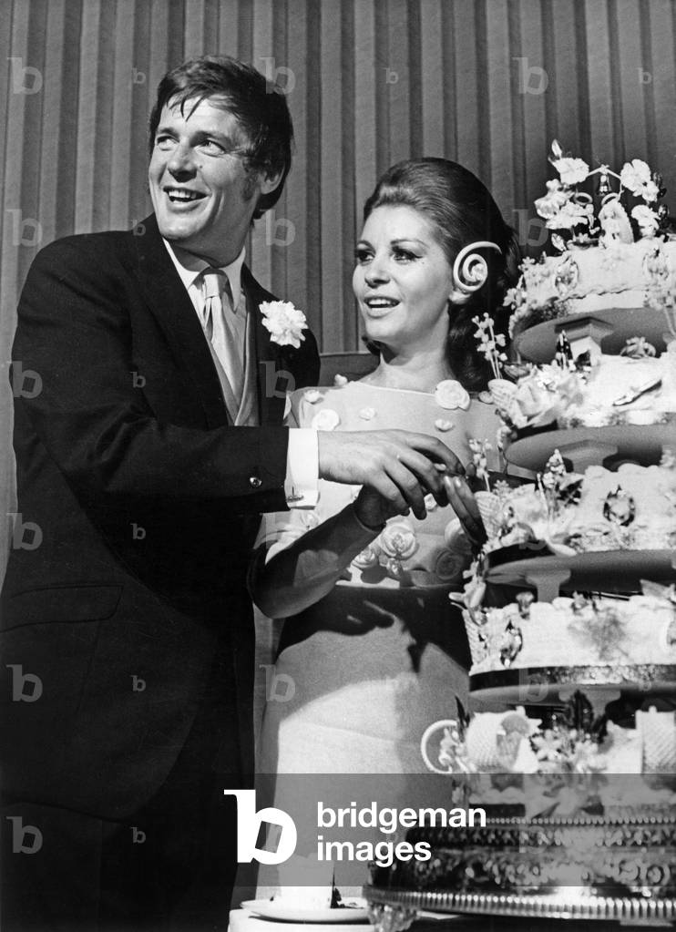 Roger Moore et Luisa Mattioli