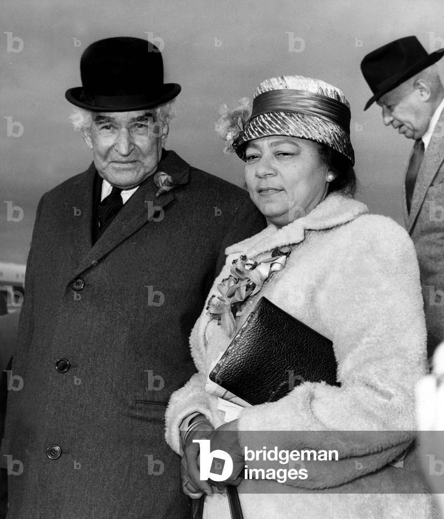 Sir Alexander Bustamante et Miss Gladys Maud Longbridge