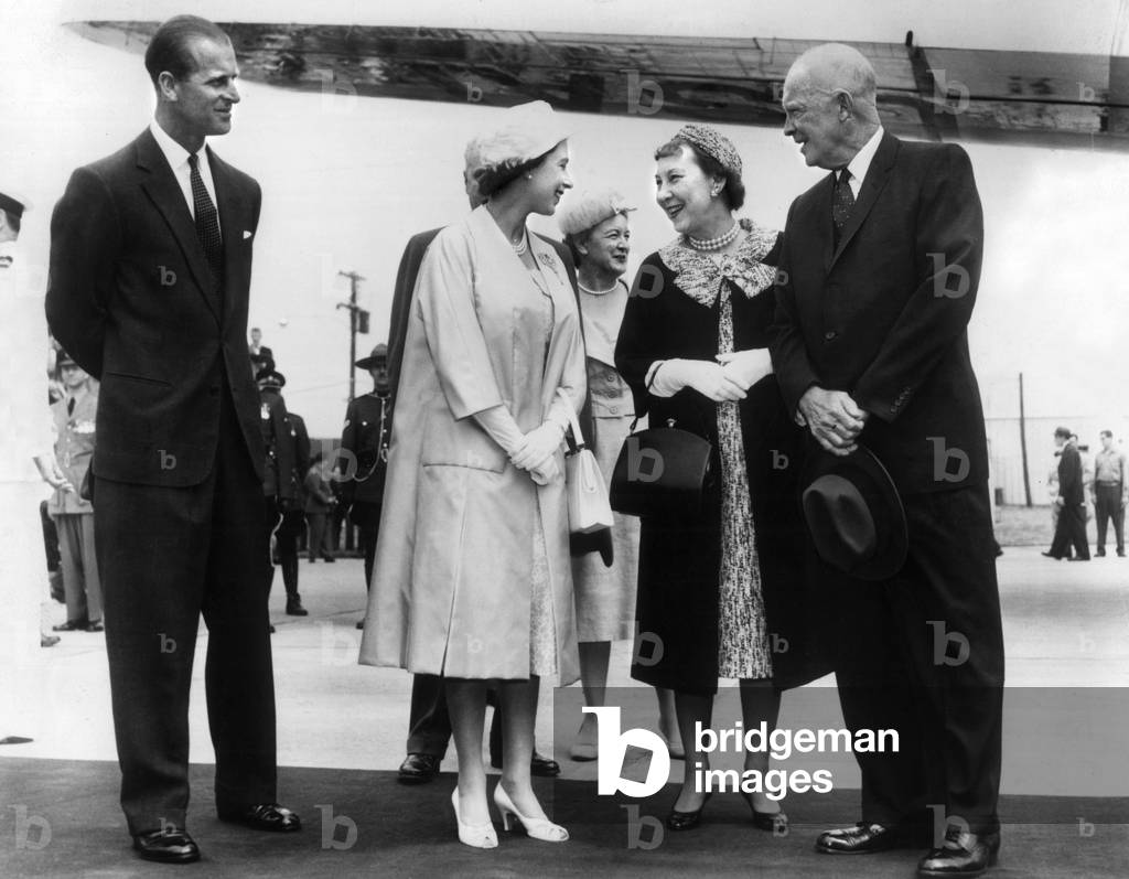 Elizabeth II of England and Eisenhower in 1959 (b/w photo)
