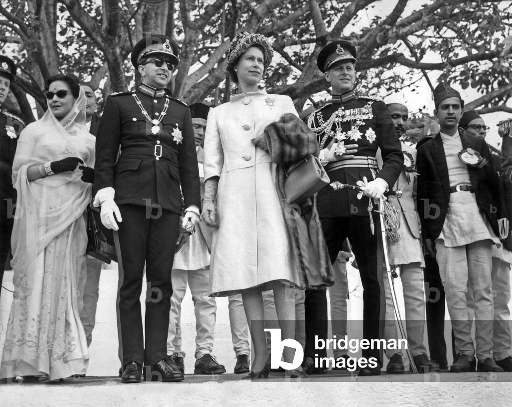 Elizabeth II in Nepal, 1961 (b/w photo)
