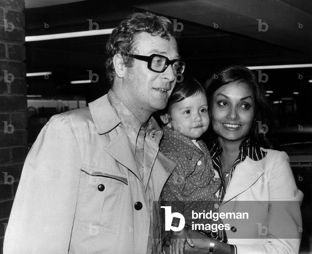 Michael Caine with Shakira and their daughter Natasha