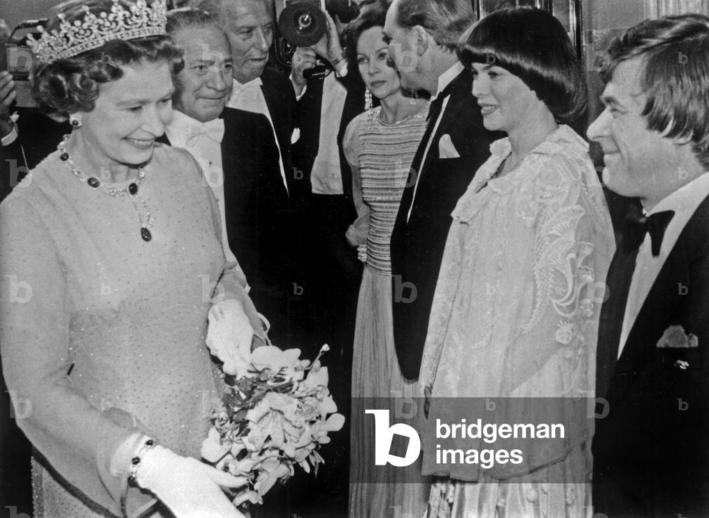 Mireille Mathieu and Queen Elizabeth II of England
