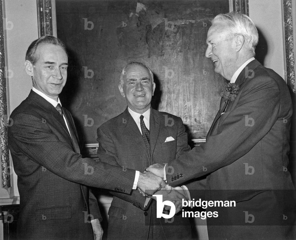 Michael Stewart Mikhail N Smirnovsky et David Bruce